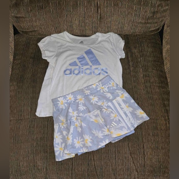 Toddler Adidas Skort Set - Picture 2 of 2